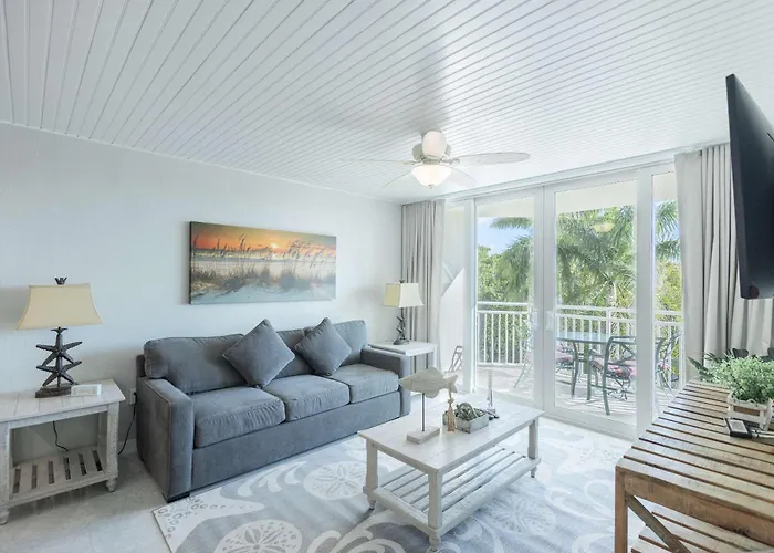 The Exuma Cay -Pool View & Parking
